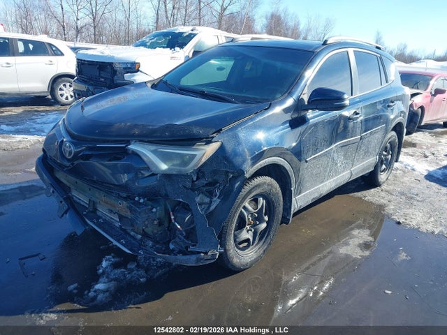 12542802 :رقم المزاد ، 2T3RFREV3HW639799 vin ، 2017 Toyota Rav4 Xle مزاد بيع