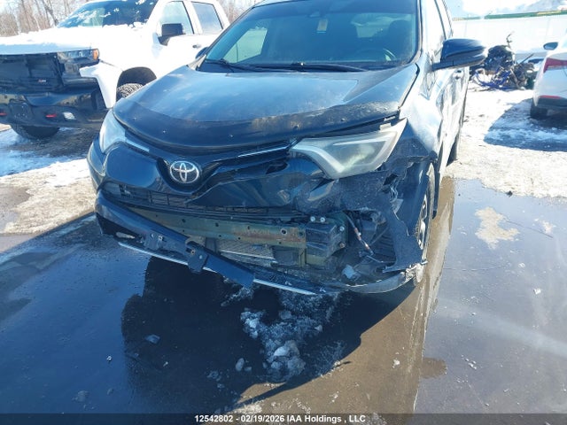 12542802 :رقم المزاد ، 2T3RFREV3HW639799 vin ، 2017 Toyota Rav4 Xle مزاد بيع