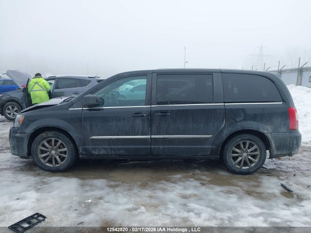 2C4RC1HG4FR519329 Chrysler Town &amp; Country S