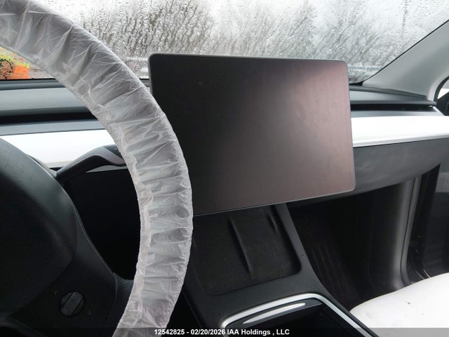 LRWYGDEE4PC103972 Tesla Model Y Long Range