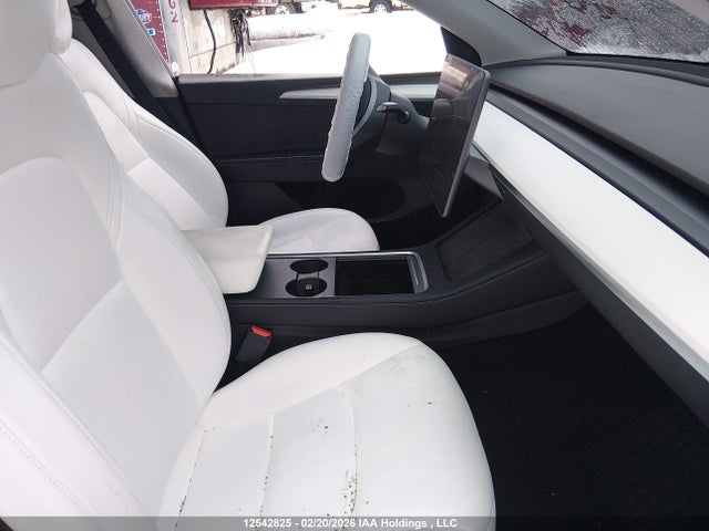 LRWYGDEE4PC103972 Tesla Model Y Long Range