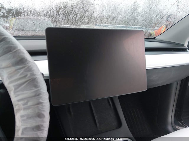 LRWYGDEE4PC103972 Tesla Model Y Long Range