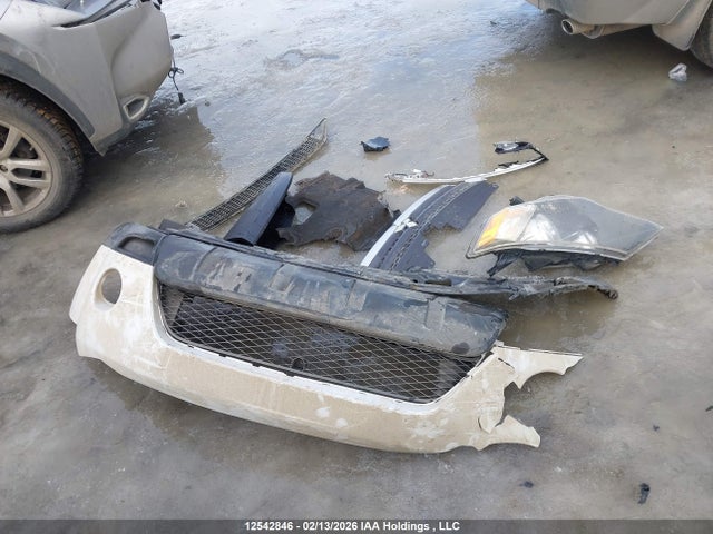2008 Mitsubishi Outlander Es მანქანა იყიდება აუქციონზე, vin: JA4LS21W48Z606084, აუქციონის ნომერი: 12542846