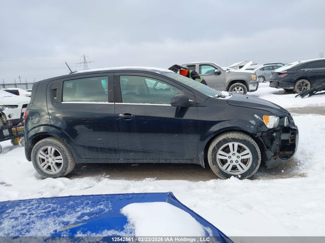 1G1JC6SH1F4177409 Chevrolet Sonic Lt Auto/lt Manual