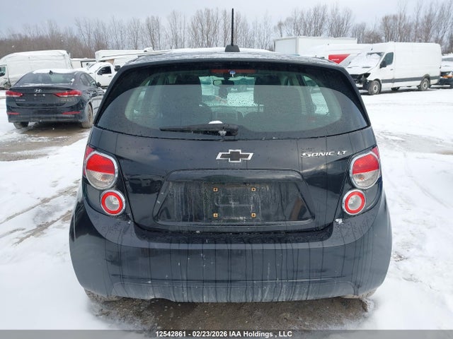 1G1JC6SH1F4177409 Chevrolet Sonic Lt Auto/lt Manual