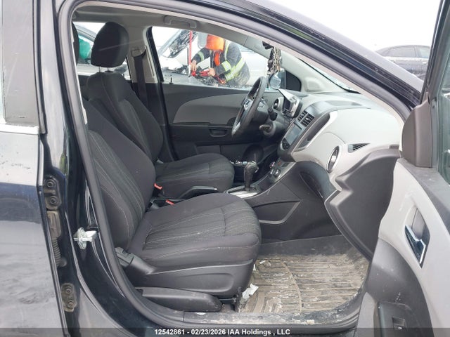 1G1JC6SH1F4177409 Chevrolet Sonic Lt Auto/lt Manual