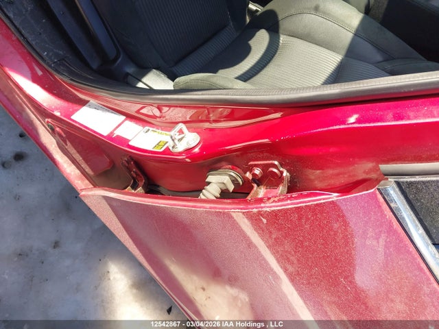 JM1BM1W3XE1117638 Mazda Mazda3 Gt-sky