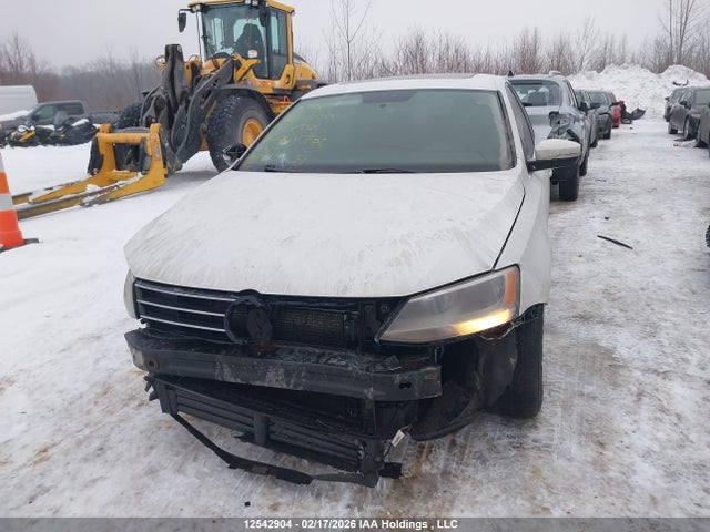 3VWD07AJ2FM204738 Volkswagen Jetta