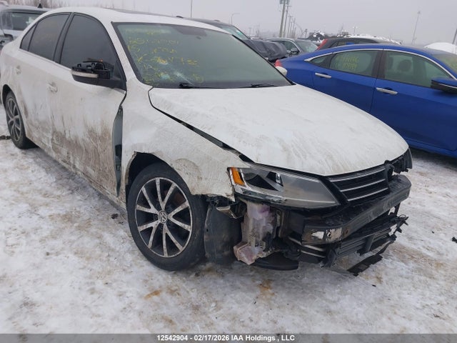 3VWD07AJ2FM204738 Volkswagen Jetta