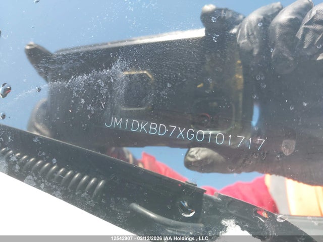 JM1DKBD7XG0101717 Mazda Cx-3 Grand Touring