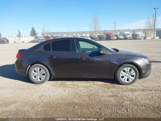 1G1PB5SH9E7271154 Chevrolet CRUZE LS