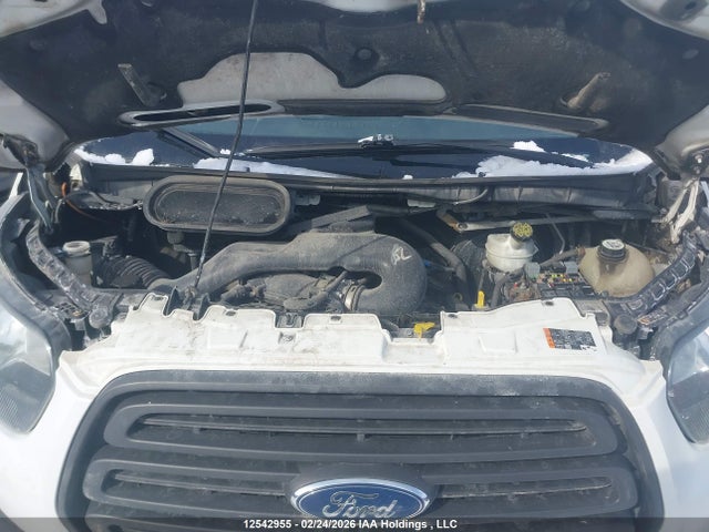 1FTNR1ZM5FKA92601 Ford Transit T-250