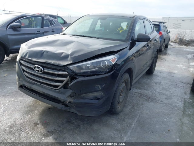 KM8J23A47JU818302 Hyundai TUCSON SE