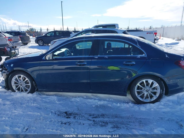 WDD3G4FB7LW039958 Mercedes-Benz A 220 4matic