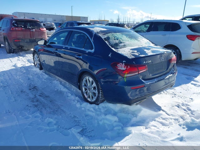 WDD3G4FB7LW039958 Mercedes-Benz A 220 4matic