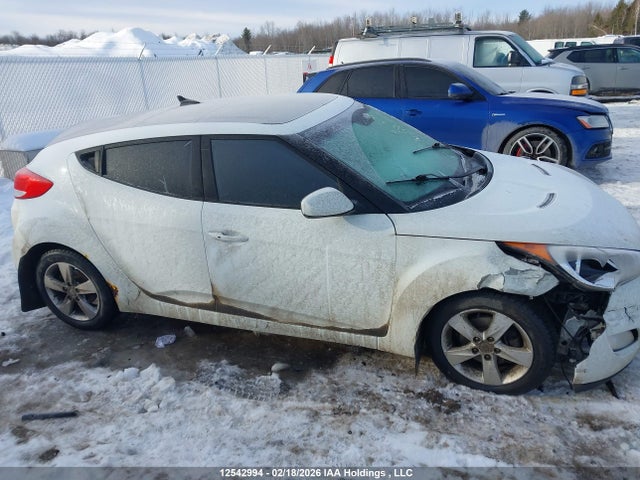 12542994 :رقم المزاد ، KMHTC6AD1DU142201 vin ، 2013 Hyundai Veloster Tech مزاد بيع