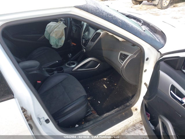 12542994 :رقم المزاد ، KMHTC6AD1DU142201 vin ، 2013 Hyundai Veloster Tech مزاد بيع