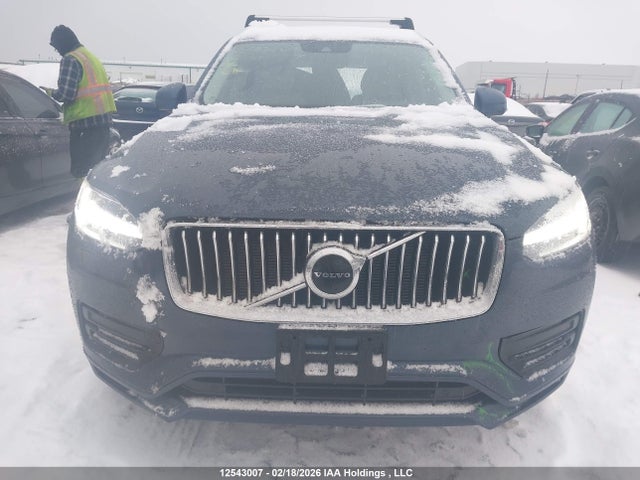 YV4A22PK9M1760314 Volvo Xc90 T6 Momentum 7 Passenger