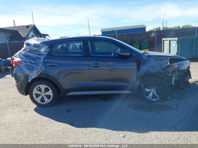 Hyundai Tucson Base 2.0l 2018 KM8J2CA43JU762438 Image 12