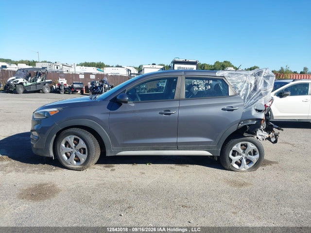 KM8J2CA43JU762438 Hyundai Tucson Base 2.0l