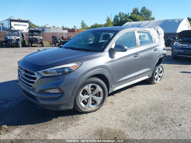 Hyundai Tucson Base 2.0l 2018 KM8J2CA43JU762438 Image 2