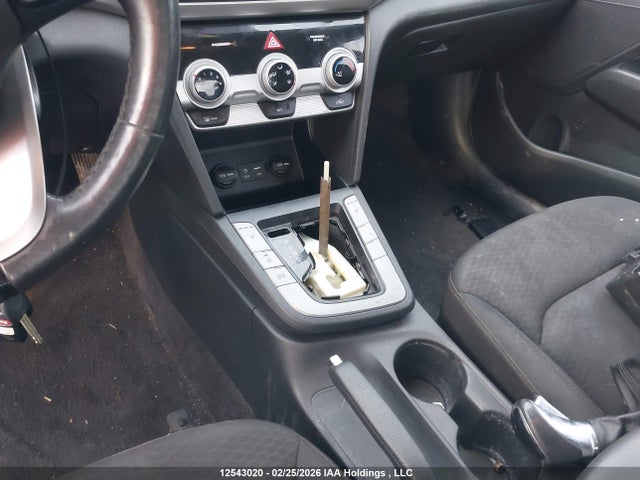 KMHD84LF4LU989589 Hyundai Elantra Sel/value/limited