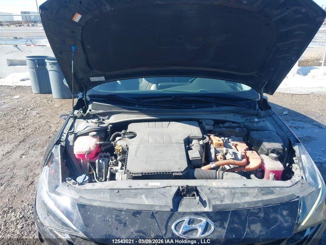 KMHLN4AJ0NU017275 Hyundai Elantra Hybrid Ultimate With Two-tone Interior