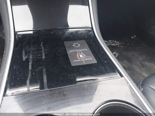 2020 Tesla Model 3 მანქანა იყიდება აუქციონზე, vin: 5YJ3E1EA2LF625303, აუქციონის ნომერი: 12543027