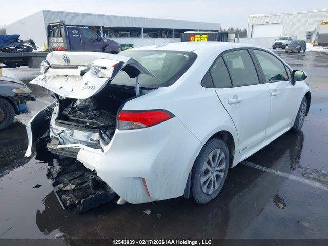 Toyota Corolla Hybrid Le 2024 JTDBDMHE4R3015360 Image 4
