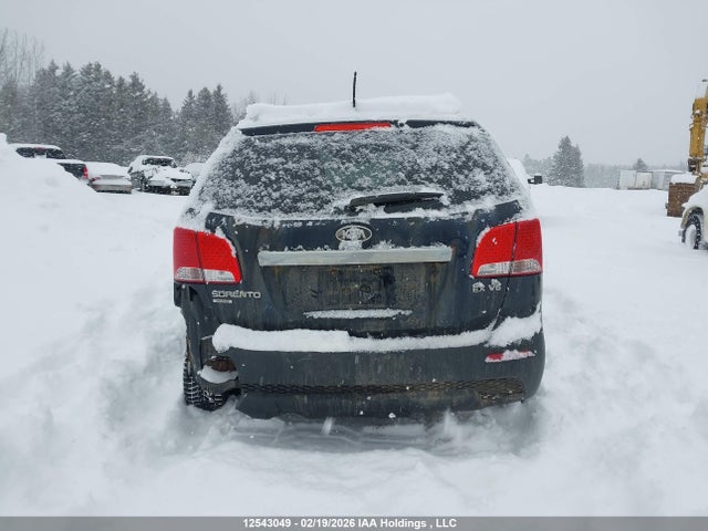 12543049 :رقم المزاد ، 5XYKUDA2XDG385698 vin ، 2013 Kia Sorento مزاد بيع
