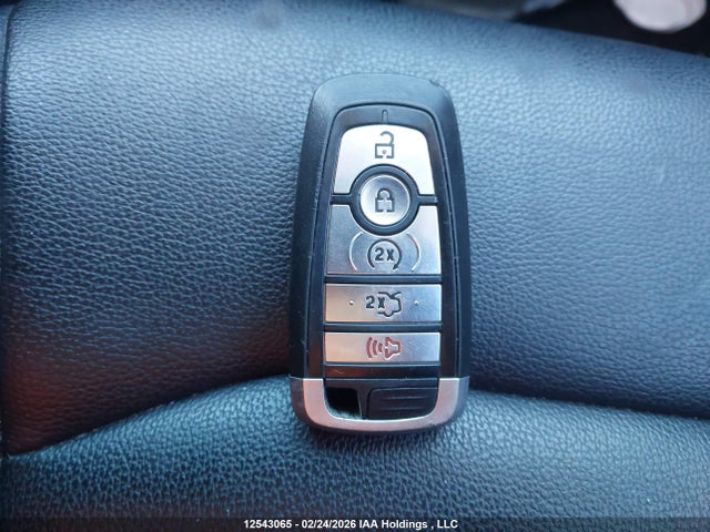 3FA6P0MU7KR155303 Ford Fusion Hybrid Sel
