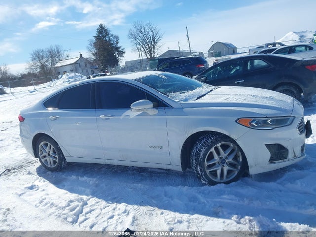 3FA6P0MU7KR155303 Ford Fusion Hybrid Sel