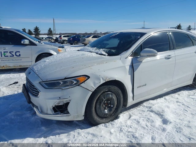 3FA6P0MU7KR155303 Ford Fusion Hybrid Sel