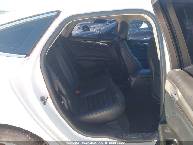3FA6P0MU7KR155303 Ford Fusion Hybrid Sel