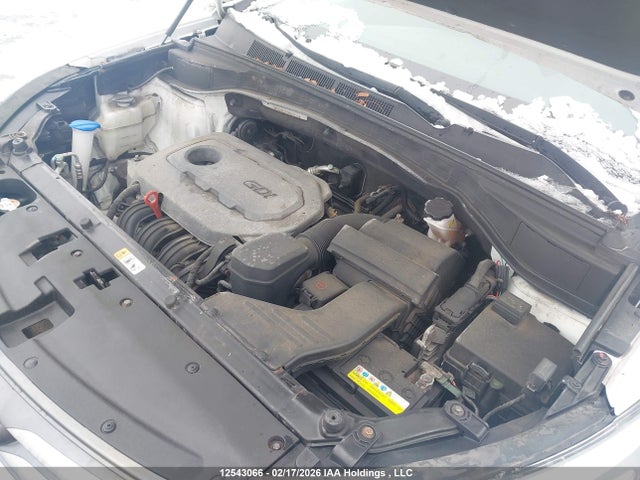 5XYZU3LB1HG472174 Hyundai Santa Fe Sport 2.4 Premium
