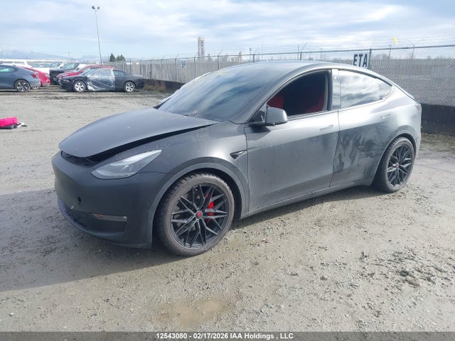 7SAYGDEF0NF329554 Tesla Model Y Performance