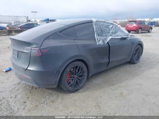 7SAYGDEF0NF329554 Tesla Model Y Performance