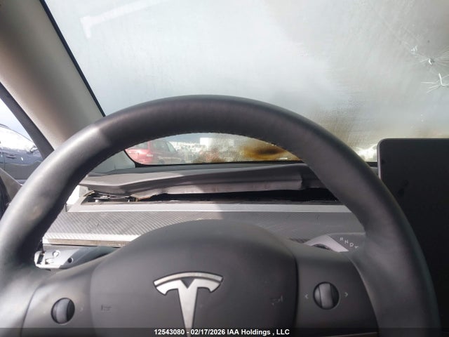 7SAYGDEF0NF329554 Tesla Model Y Performance