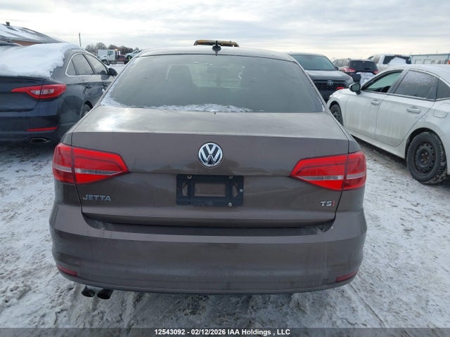 3VWD07AJ9FM285012 Volkswagen JETTA SE