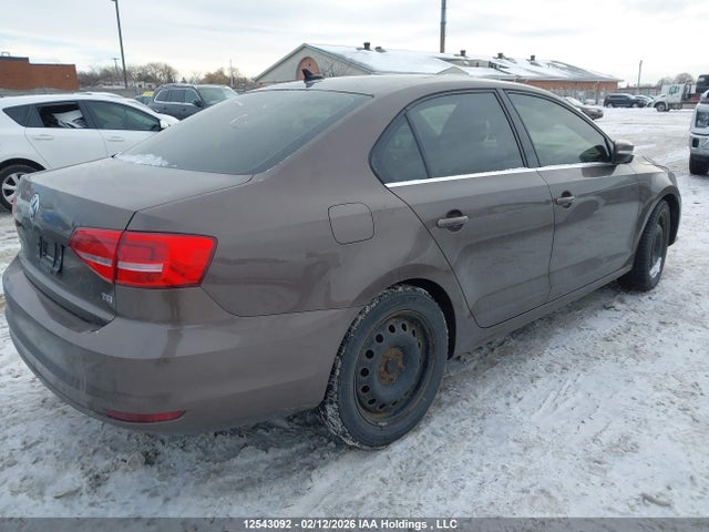 3VWD07AJ9FM285012 Volkswagen JETTA SE