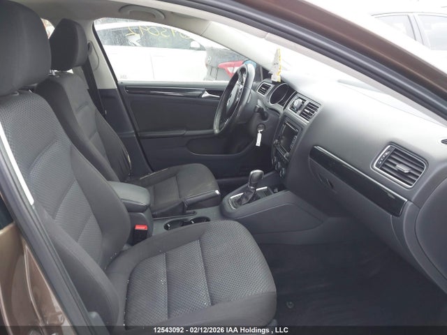 3VWD07AJ9FM285012 Volkswagen JETTA SE