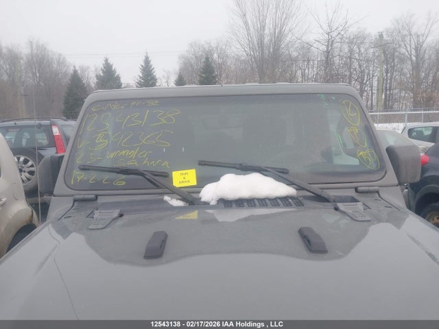 1C4HJXEG0PW542365 Jeep Wrangler Sahara