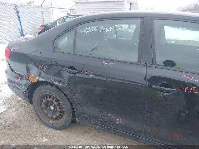 3VW2K7AJ9EM426869 Volkswagen Jetta 2.0l Trendline+