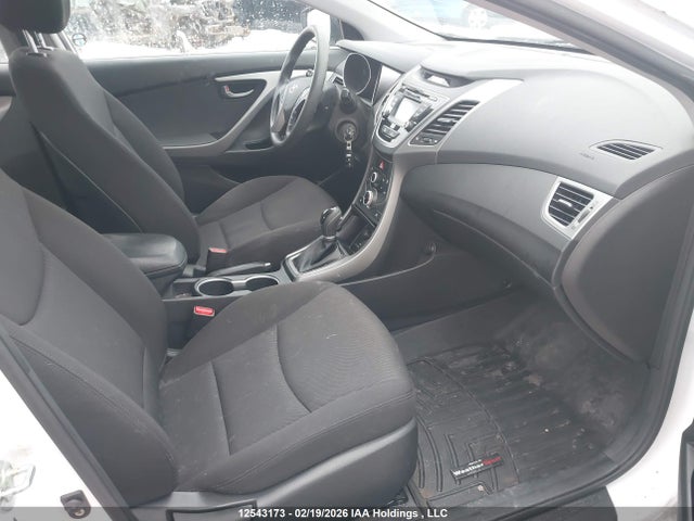 KMHDH4AE6GU582390 Hyundai Elantra Se/sport/limited