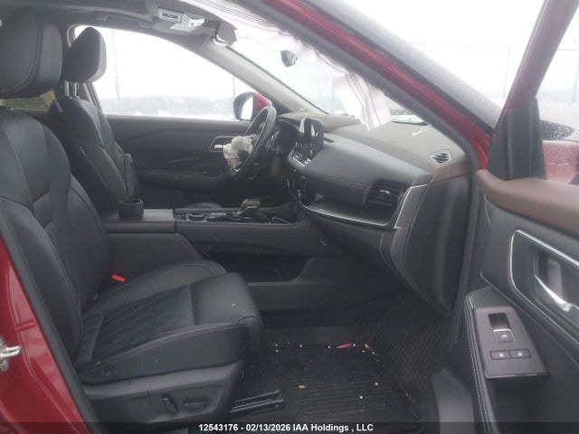 JN8BT3DD0PW316184 Nissan Rogue Platinum