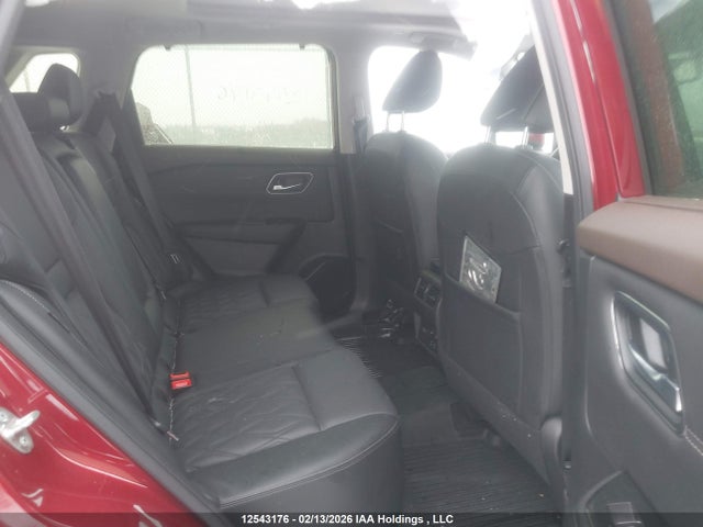 JN8BT3DD0PW316184 Nissan Rogue Platinum