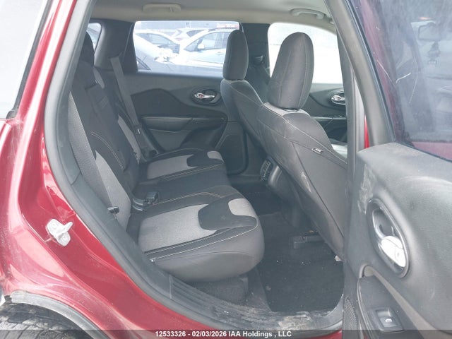 1C4PJLAB9EW271589 Jeep Cherokee Sport