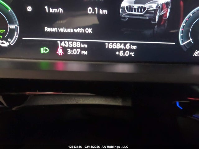 WA1VAAGE6KB023648 Audi E-tron Prestige