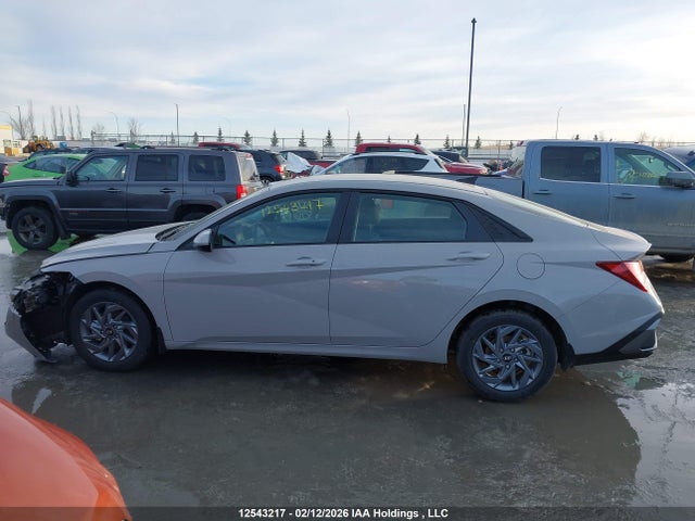 KMHLM4DG9TU126494 Hyundai Elantra Preferred