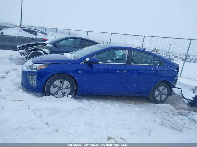 KMHC75LC1LU242414 Hyundai IONIQ SE